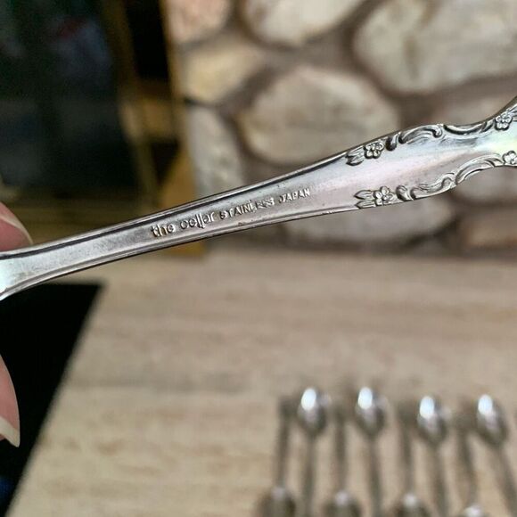 The Cellar Japan 20 piece stainless flat ware set - Picture 14 of 16